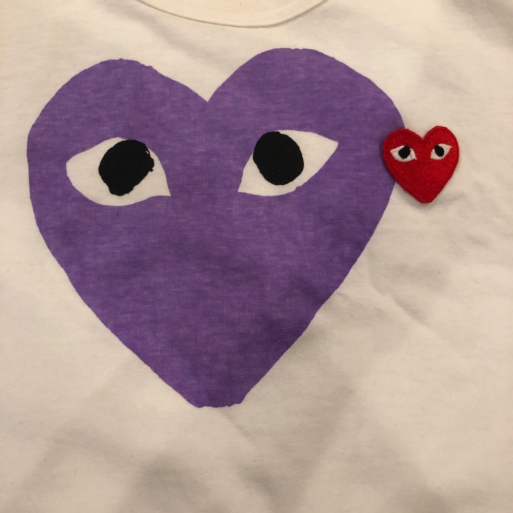Comme des Garçons Play Tee - Lavender & Red Hearts - Picture 2 of 5